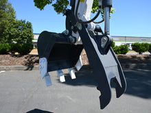 Load image into Gallery viewer, E18DR Diesel Mini Excavator